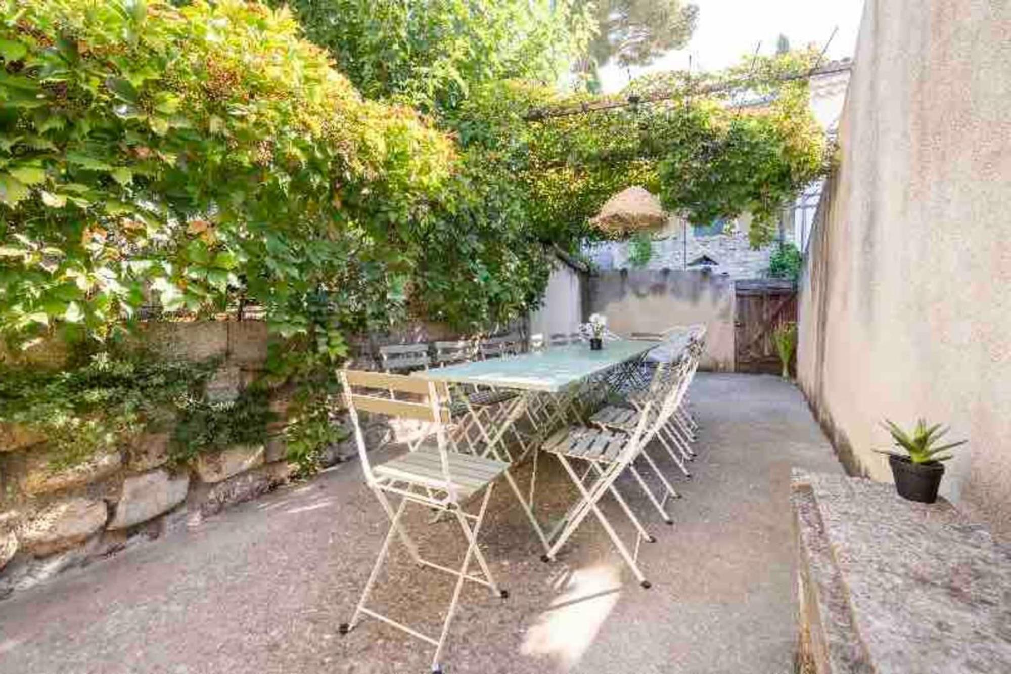 Maison Cosy Lodge 15 P Clim Wifi Cour Garage Montfrin Eksteriør bilde